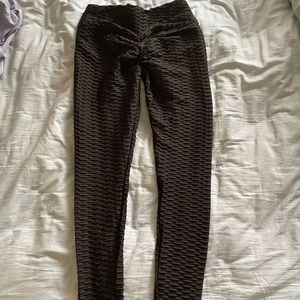 TikTok butt lifting leggings